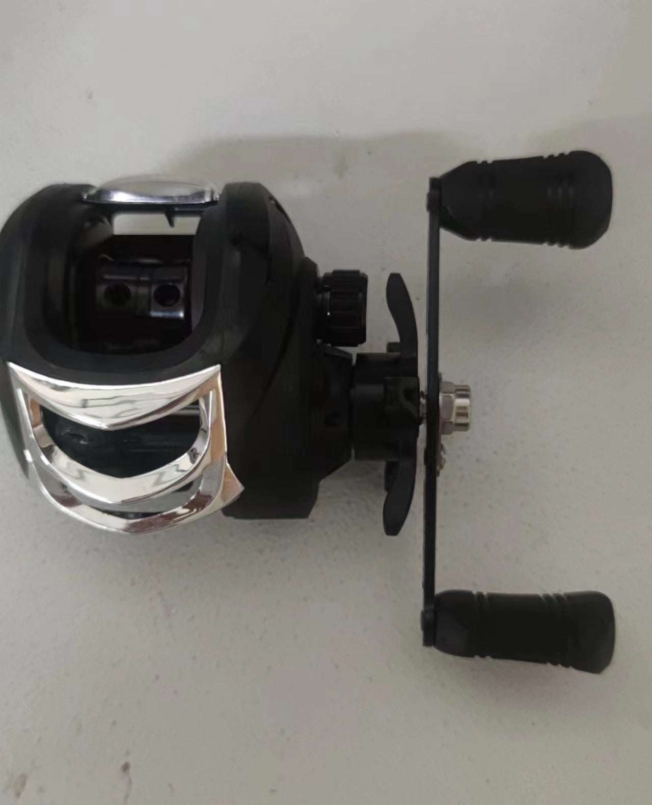 Versatile Baitcasting Fishing Reel - Ambidextrous, 7.2:1 Gear Ratio for Freshwater & Saltwater Angling, Durable Aluminum Alloy & ABS Construction,